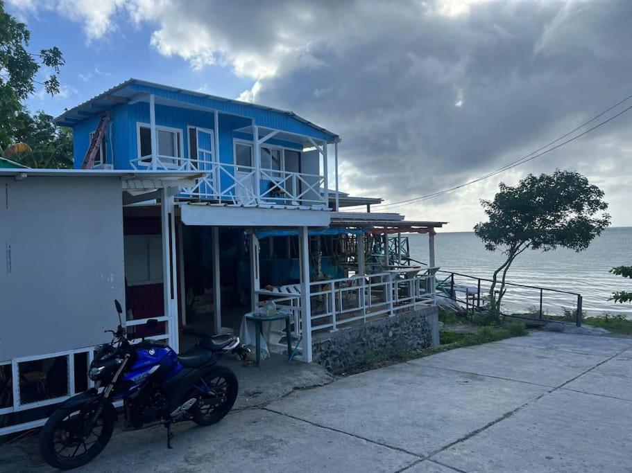 Baba'S Beach Bungalow South West Bay Екстериор снимка